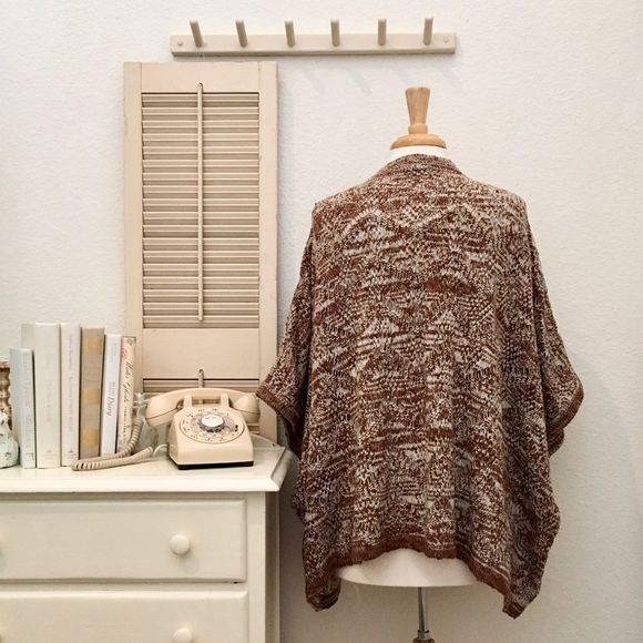 B & G Brand Variegated Brown & Cream Batwing Knit Open Front Sweater, Me… - Picture 5 of 8